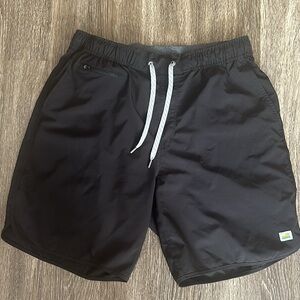 Vuori Banks Shorts Linerless 7.5” Men’s Large Black